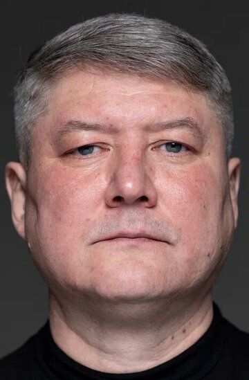 Виталий Икрамов / 