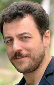 Йеткин Дикинджилер / Yetkin Dikinciler
