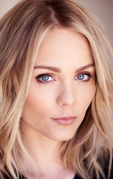 Лора Вандервурт / Laura Vandervoort