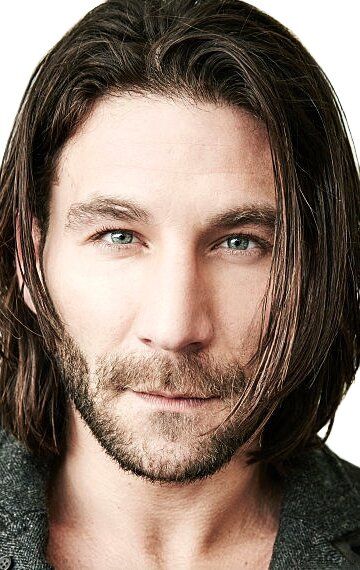 Зак Макгоуэн / Zach McGowan