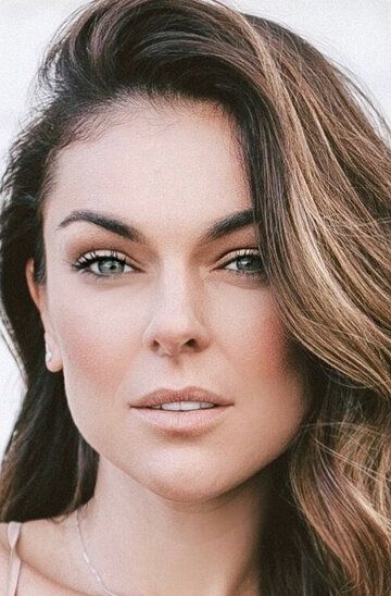 Серинда Свон / Serinda Swan