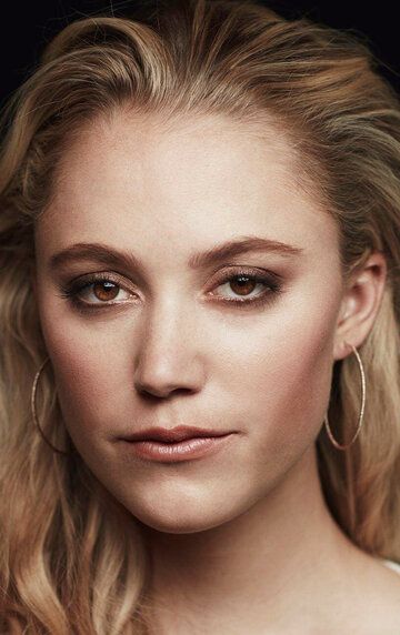 Майка Монро / Maika Monroe