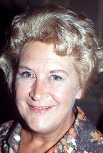 Молли Сугден / Mollie Sugden