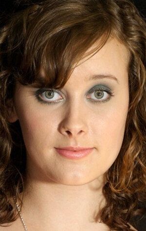Эйприл Пирсон / April Pearson