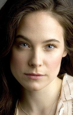 Кэрелин Деверне / Caroline Dhavernas