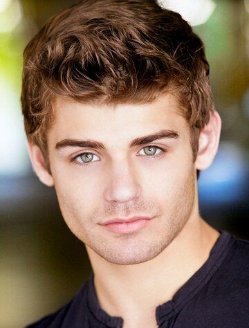 Гарретт Клэйтон / Garrett Clayton