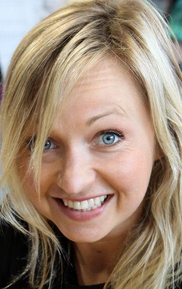 Эшли Болл / Ashleigh Ball