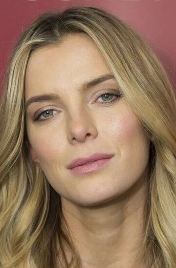Бетти Гилпин / Betty Gilpin