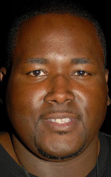 Куинтон Аарон / Quinton Aaron