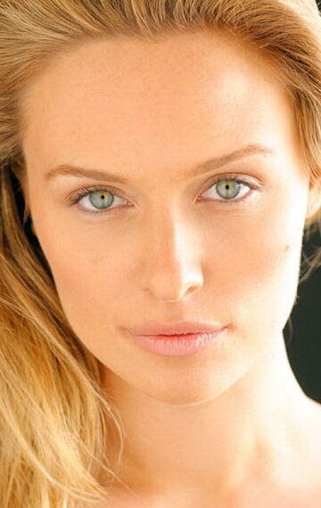 Михаэлла МакМанус / Michaela McManus