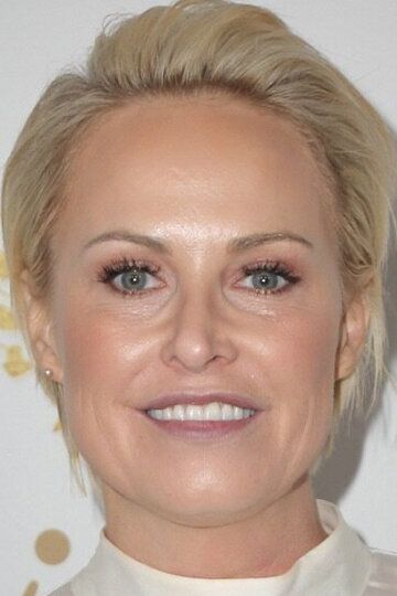 Джози Биссет / Josie Bissett