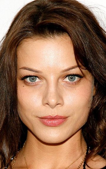 Лорен Джерман / Lauren German