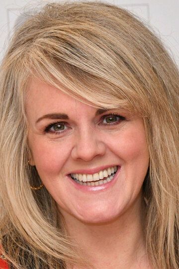 Сэлли Линдсэй / Sally Lindsay