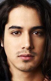 Эван Джогиа / Avan Jogia