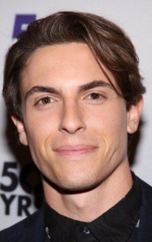 Дерек Клена / Derek Klena