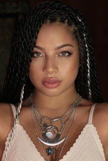 Киана Ледэ / Kiana Ledé