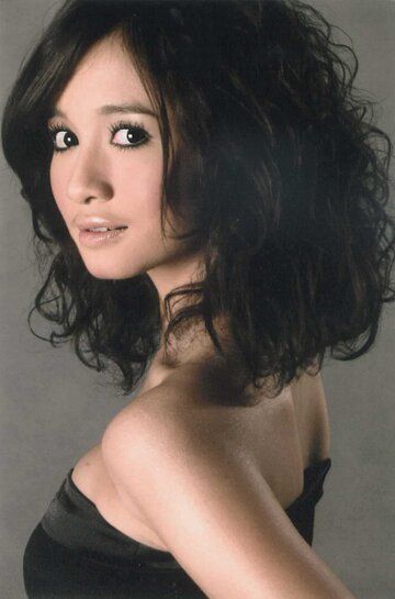  / Laudya Cynthia Bella