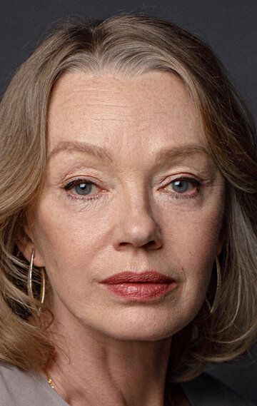 Елена Попова / 