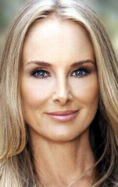 Чайнна Филлипс / Chynna Phillips