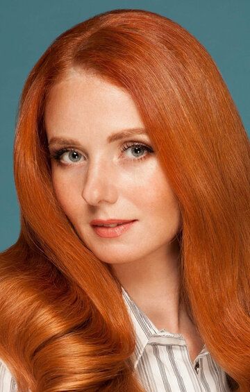 Лена Катина /