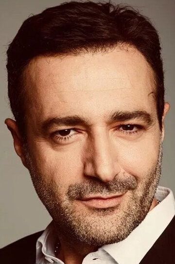 / Firat Dogruloglu
