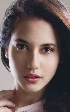 Певита Пирс / Pevita Pearce