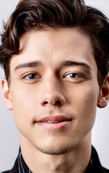 Юрайа Шелтон / Uriah Shelton