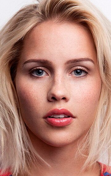 Клер Холт / Claire Holt