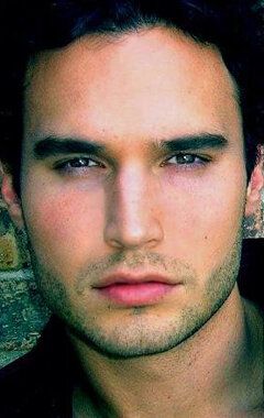 / Zachary Laoutides