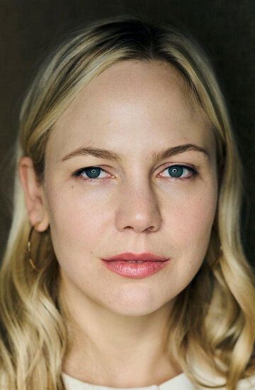 Эделейд Клеменс / Adelaide Clemens