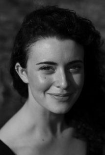 Холли Лукас / Holly Lucas