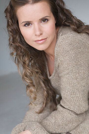 Эмма Уиллис / Emma Willis