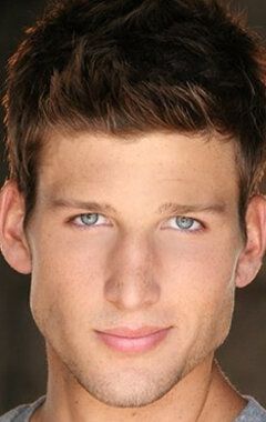 Паркер Янг / Parker Young