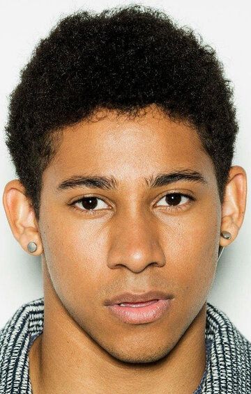 Кейнан Лонсдейл / Keiynan Lonsdale