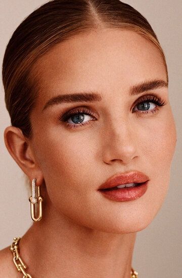 Роузи Хантингтон-Уайтли / Rosie Huntington-Whiteley