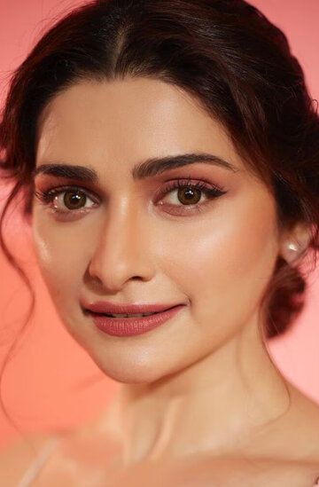 Прачи Десаи / Prachi Desai