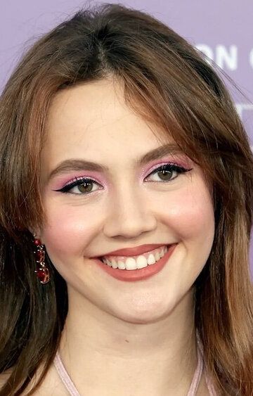 Айрис Апатоу / Iris Apatow