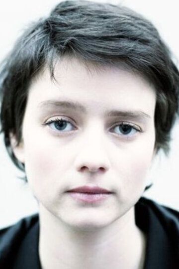 Полин Этьен / Pauline Etienne