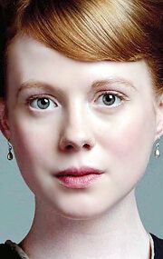 Зои Бойл / Zoe Boyle
