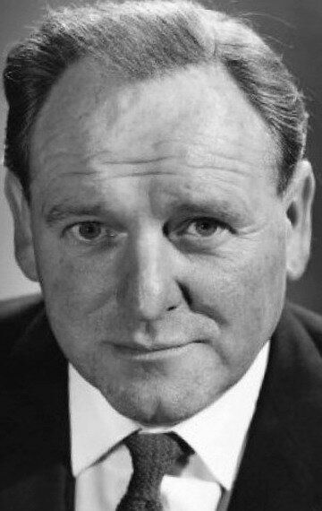 Бернард Ли / Bernard Lee