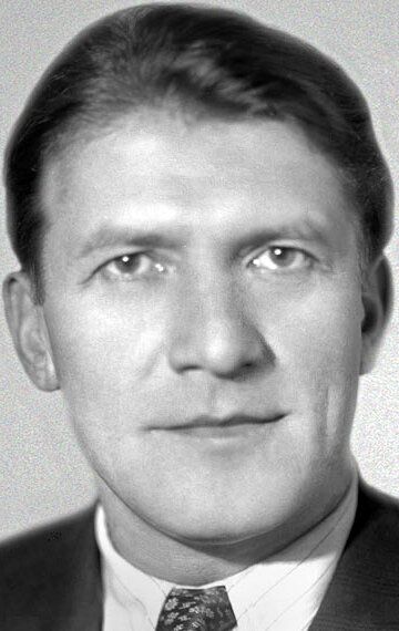 Николай Крючков /