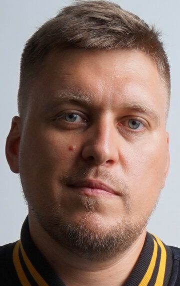 Александр Незлобин / 