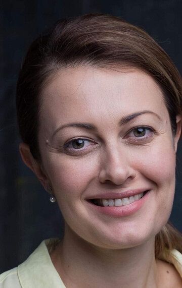 Елена Симони /