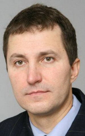Олег Калмыков / 