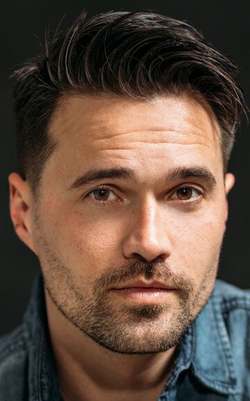 Бретт Далтон / Brett Dalton