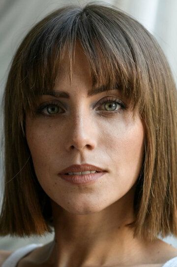 Аура Гарридо / Aura Garrido