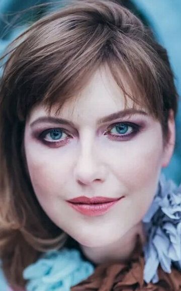 Элина Ване / 
