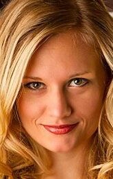 Николь Ходжес / Nicole Hodges