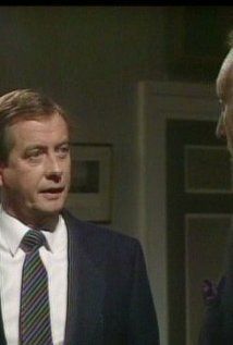 Дерек Фоулдс / Derek Fowlds