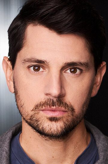 Николас Д’Агосто / Nicholas D'Agosto